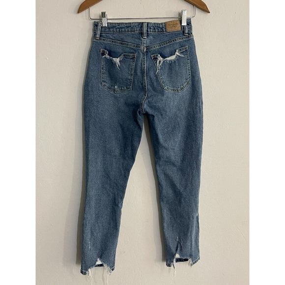 Abercrombie & Fitch 26 / 2 Jeans Mom Curve Love High Rise Distressed Medium Wash - Picture 7 of 7